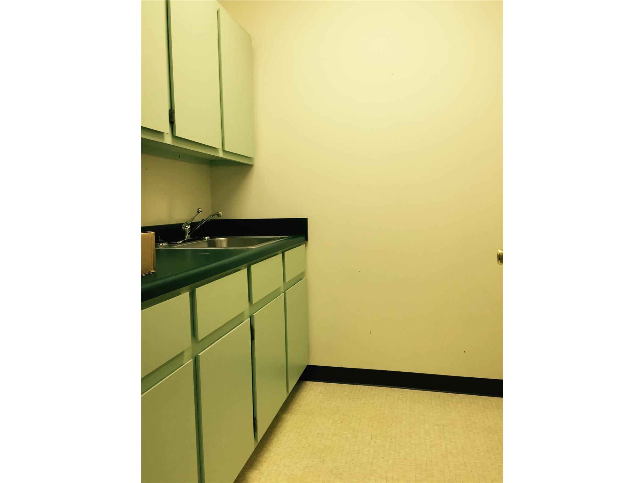 203 W White Rd, Byron, GA 31008 photo 10