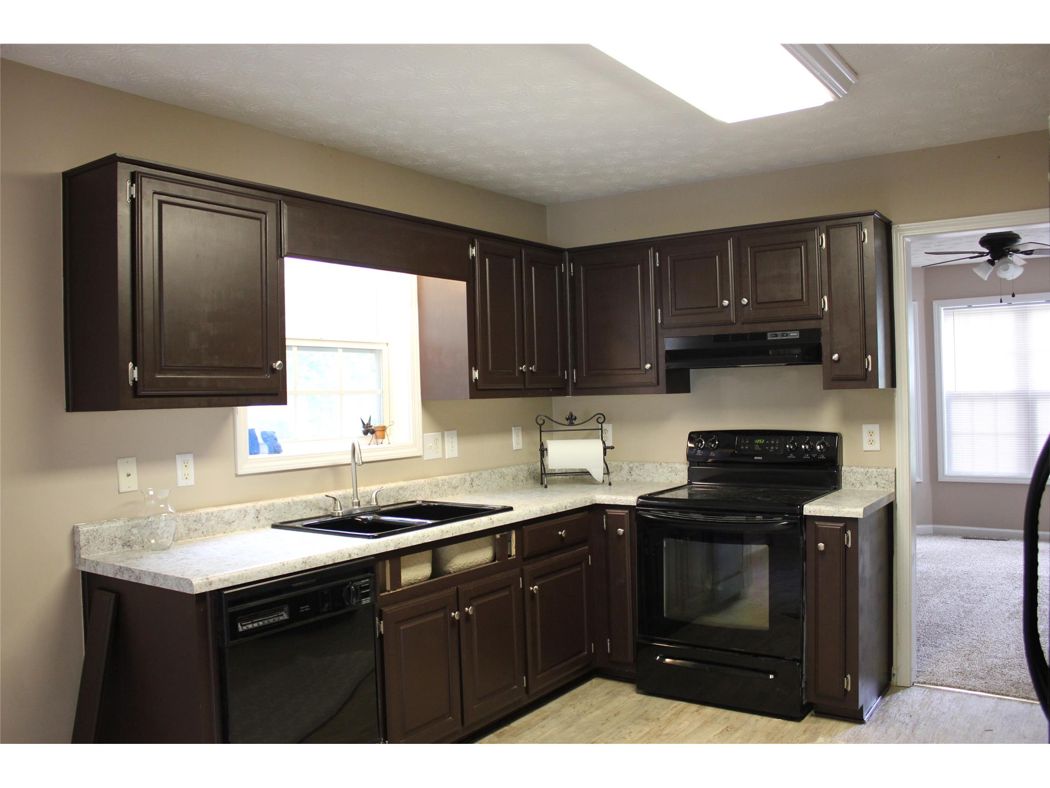 1220 Lee Ln, Monroe, GA 30655 photo 4