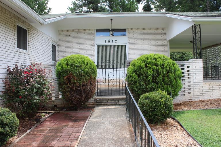 3072 Claiborne Dr, Duluth, GA 30096 photo 2