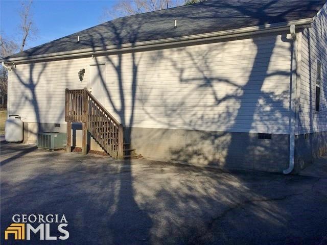 407 Covington St, Jackson, GA 30233 photo 3