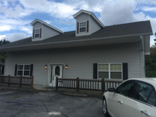 256 N Broad St, Toccoa, GA 30577 photo 1
