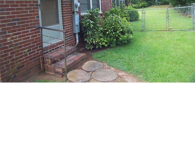 137 Preston Pl, Lagrange, GA 30240 photo 2