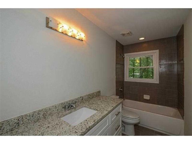 3924 Captain Dr, Atlanta, GA 30341 photo 19