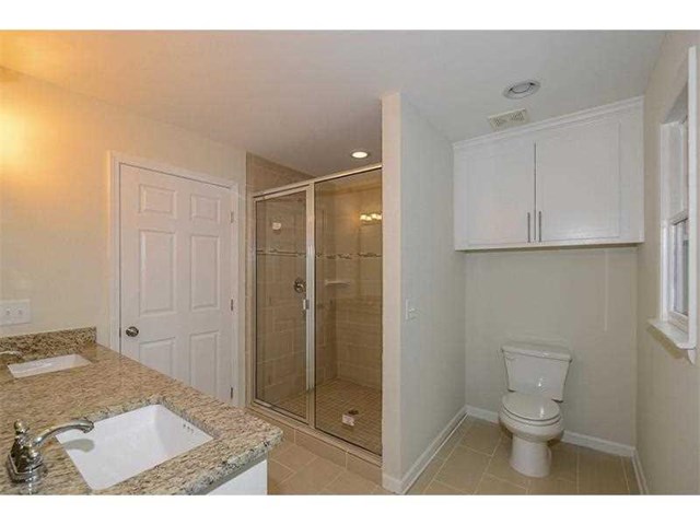 3924 Captain Dr, Atlanta, GA 30341 photo 12