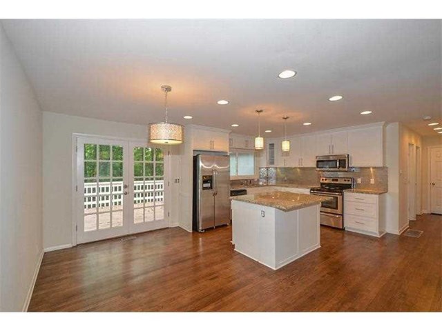 3924 Captain Dr, Atlanta, GA 30341 photo 5