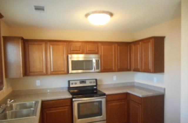 3364 Waggoner Pl, Rex, GA 30273 photo 5