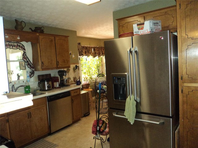 105 Pine Tree Dr, Mcdonough, GA 30252 photo 6