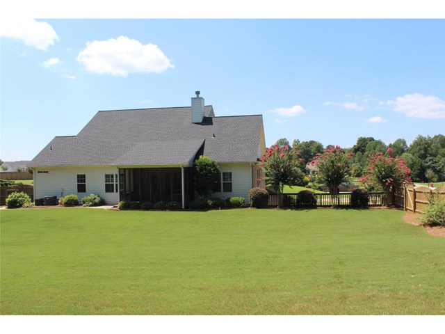 116 Murphys Jct, Pendergrass, GA 30567 photo 2