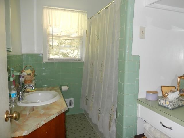 381 Willowdell Dr, Toccoa, GA 30577 photo 9