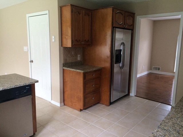 4127 Fieldway Rd, Rex, GA 30273 photo 4