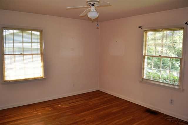3865 Carlton Dr, Atlanta, GA 30341 photo 7