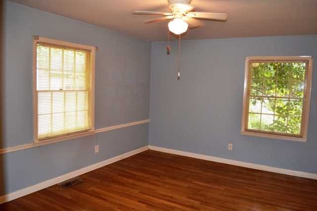 3865 Carlton Dr, Atlanta, GA 30341 photo 12