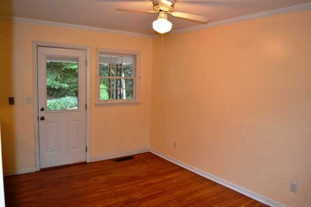 3865 Carlton Dr, Atlanta, GA 30341 photo 4