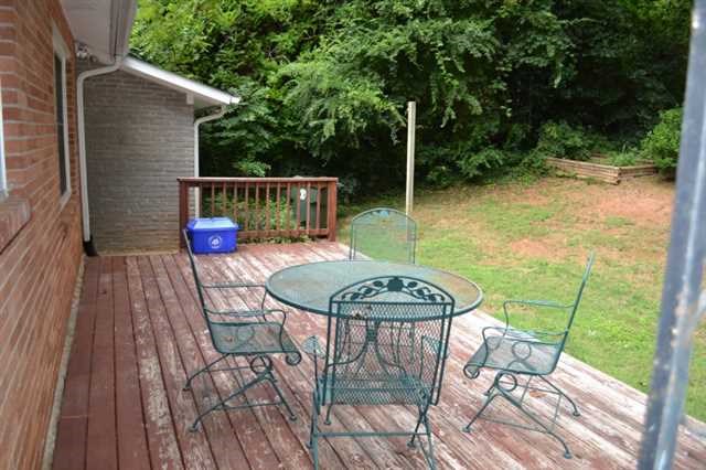 3865 Carlton Dr, Atlanta, GA 30341 photo 15