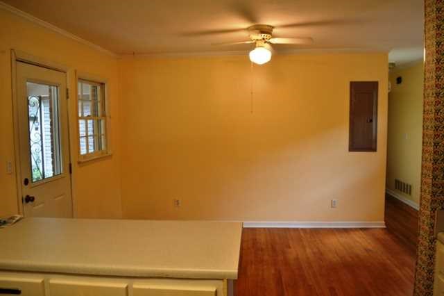 3865 Carlton Dr, Atlanta, GA 30341 photo 5
