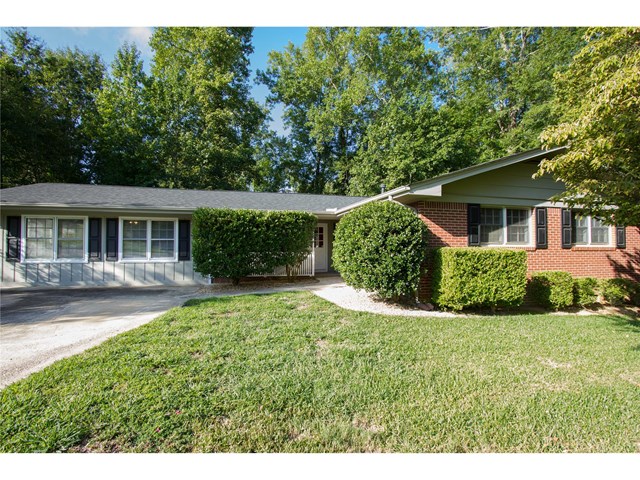 950 Pine Valley Rd, Winder, GA 30680 photo 2