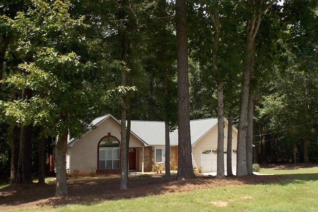 157 Stokes Dr, Stockbridge, GA 30281 photo 2