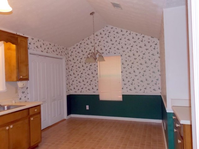 157 Stokes Dr, Stockbridge, GA 30281 photo 9
