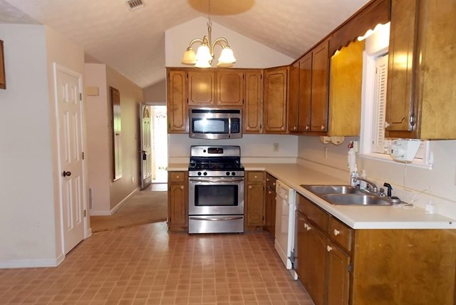 157 Stokes Dr, Stockbridge, GA 30281 photo 7