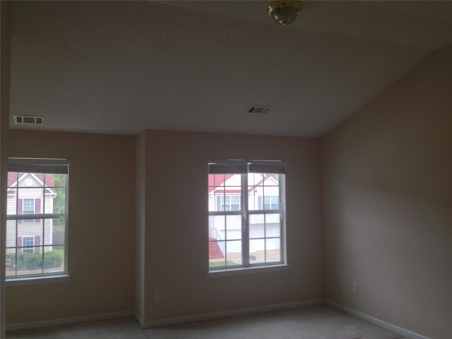 3341 Waggoner Ln, Rex, GA 30273 photo 4
