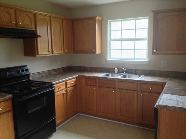 3341 Waggoner Ln, Rex, GA 30273 photo 3