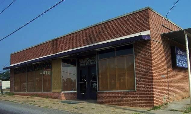 380 W Currahee St, Toccoa, GA 30577 photo 1