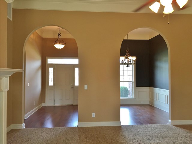 370 Thoroughbred Ln, Macon, GA 31216 photo 2
