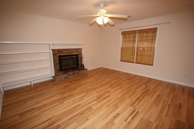 111 Wellington Dr, Lagrange, GA 30241 photo 2