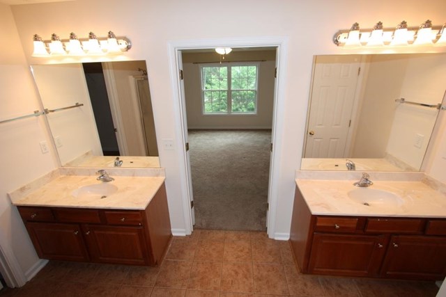 111 Wellington Dr, Lagrange, GA 30241 photo 5