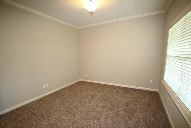 336 Linman Dr, Lagrange, GA 30241 photo 3