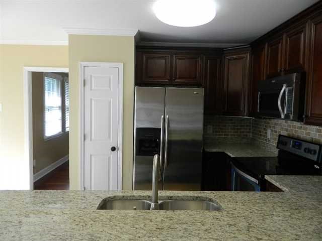 4620 Fairway View Ct, Duluth, GA 30096 photo 10