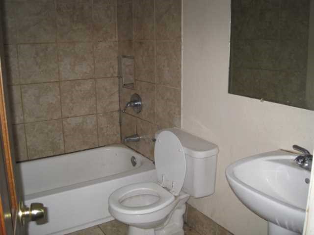 6226 Fieldcrest Dr, Morrow, GA 30260 photo 9