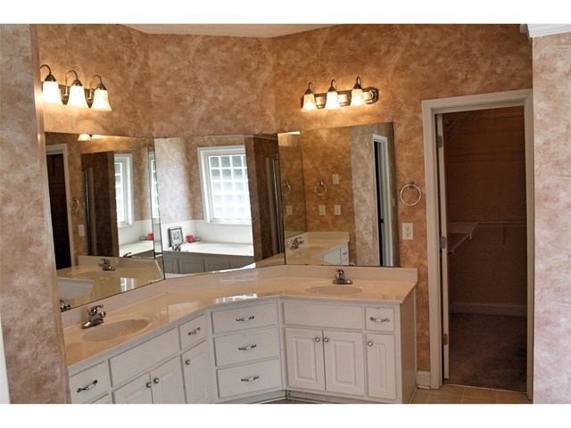 425 Tom Brown Rd, Covington, GA 30016 photo 10