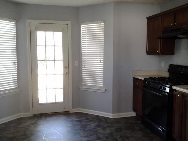 660 Tipperary Rd, Hampton, GA 30228 photo 6