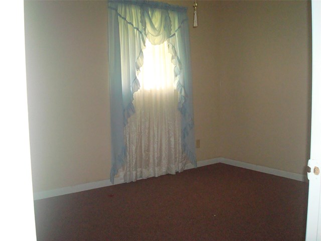 203 Park Dr, Claxton, GA 30417 photo 7
