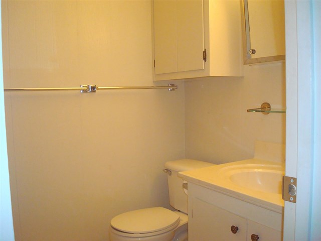 203 Park Dr, Claxton, GA 30417 photo 9
