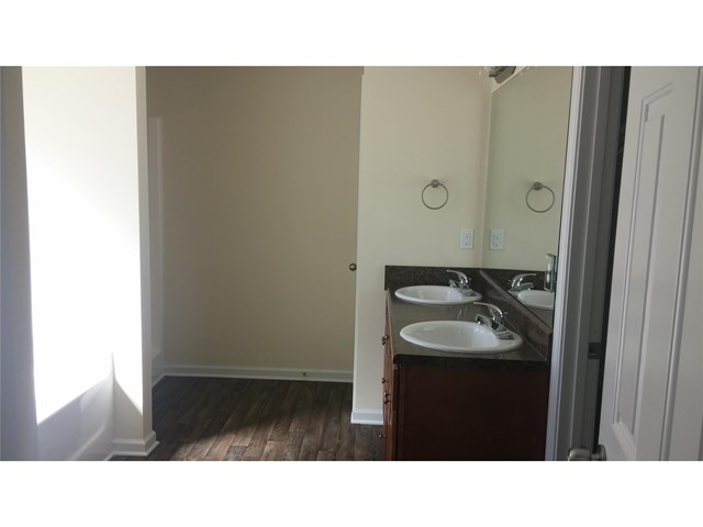 1445 Shadow Creek Ave, Hampton, GA 30228 photo 9