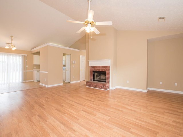 1686 Graystone Dr, Hampton, GA 30228 photo 2
