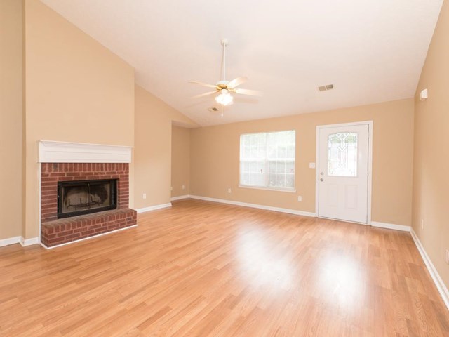 1686 Graystone Dr, Hampton, GA 30228 photo 3