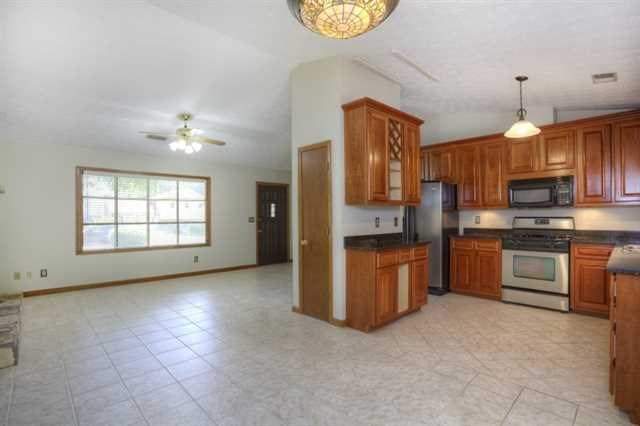 4211 Gravitt Pl, Duluth, GA 30096 photo 6