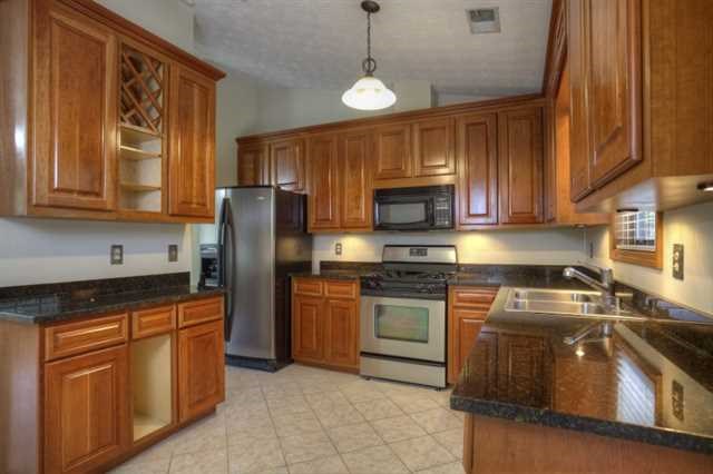4211 Gravitt Pl, Duluth, GA 30096 photo 10