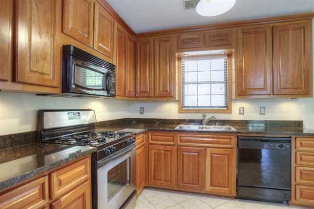 4211 Gravitt Pl, Duluth, GA 30096 photo 11