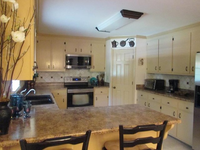 108 David Dr, Thomaston, GA 30286 photo 4
