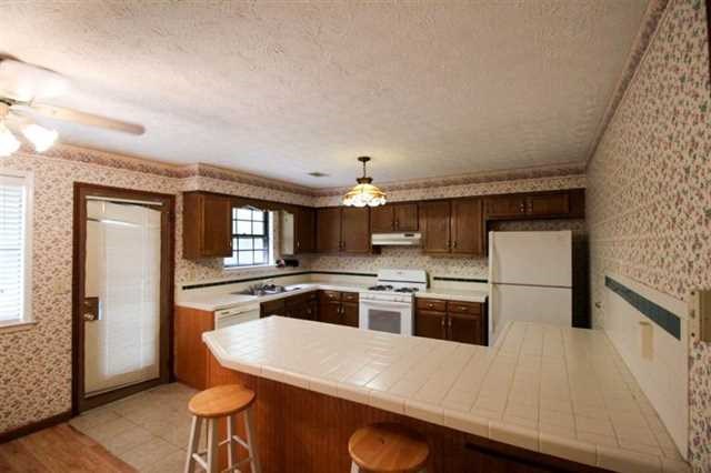 2326 Edge Ct, Duluth, GA 30096 photo 2