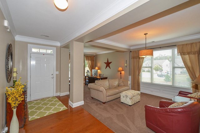 1610 Eaglerock Dr, Suwanee, GA 30024 photo 2