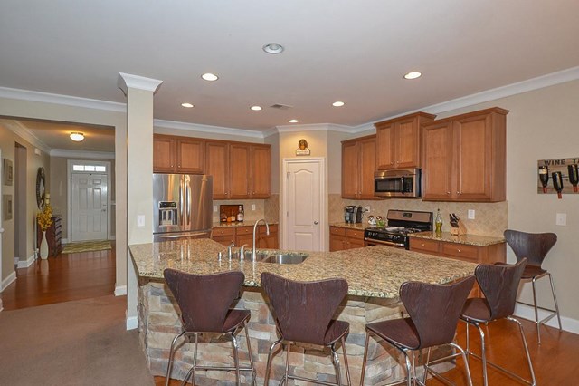 1610 Eaglerock Dr, Suwanee, GA 30024 photo 4