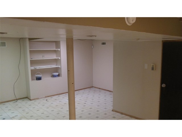 641 Shellnut Dr, Forest Park, GA 30297 photo 9