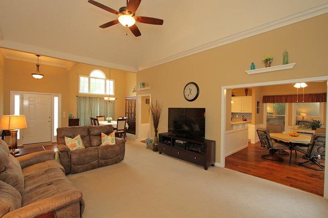 1989 Firelight Ln, Buford, GA 30519 photo 7
