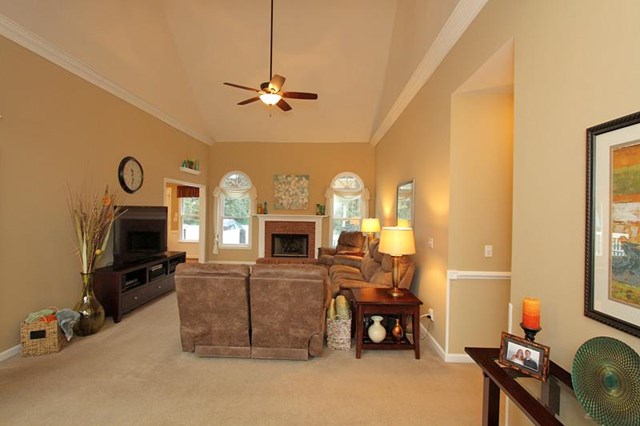 1989 Firelight Ln, Buford, GA 30519 photo 3