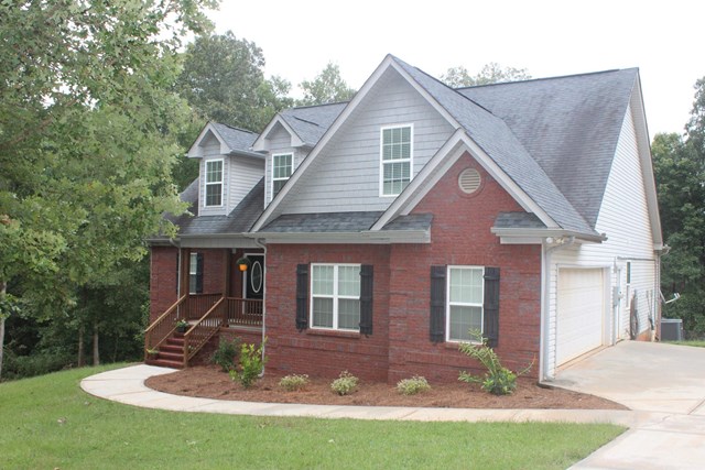 150 Manor Pl, Commerce, GA 30530 photo 1